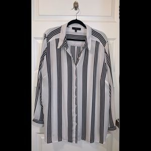 White/Black Long Blouse Size 3x